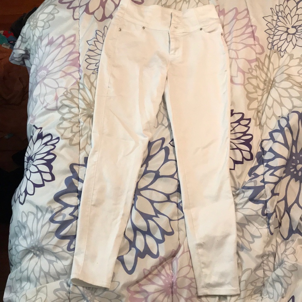 White jeggings